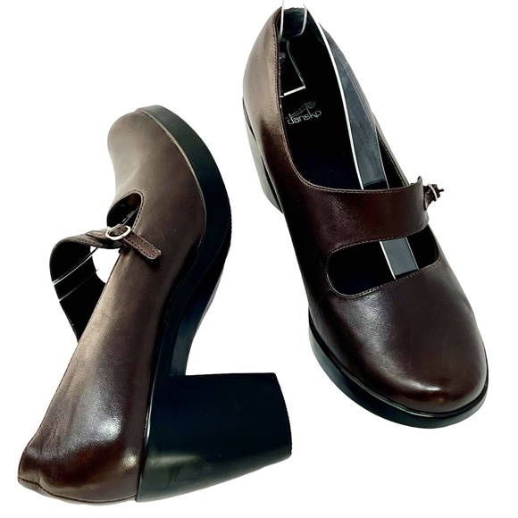 Dansko Shoes - Dansko women's Tara Nappa brown leather heels/pumps size 40/US. 9.5-10